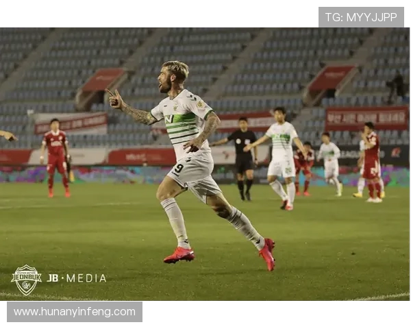 查亚普拉与帕森的精彩对决分析及比赛前瞻展望