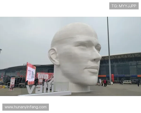 李泓澎:探索科技与人文交融的未来之路与创新思维 李泓澎:探索科技与人文交融的未来之路与创新思维