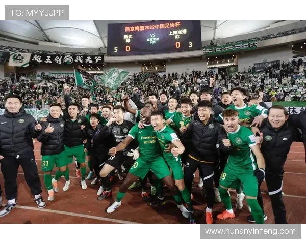 浙江绿城迎战昆山队全力争胜期待精彩对决与球迷共庆足球盛宴 浙江绿城迎战昆山队全力争胜期待精彩对决与球迷共庆足球盛宴