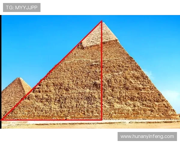 霍尔比与金字塔的较量揭示了历史与现代的交融与碰撞 霍尔比与金字塔的较量揭示了历史与现代的交融与碰撞